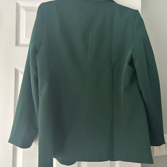 Long sleeve green work stretch work blazer. NWT. XL. - Picture 2 of 2